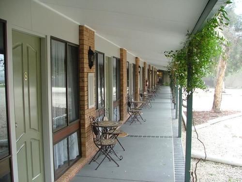 Jolly Swagman Motor Inn Холбрук Экстерьер фото