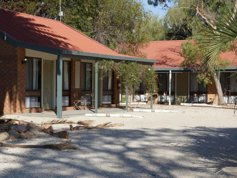 Jolly Swagman Motor Inn Холбрук Экстерьер фото